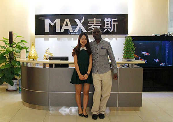 海外買家/肯尼亞客戶Gerald蒞臨麥斯參觀！