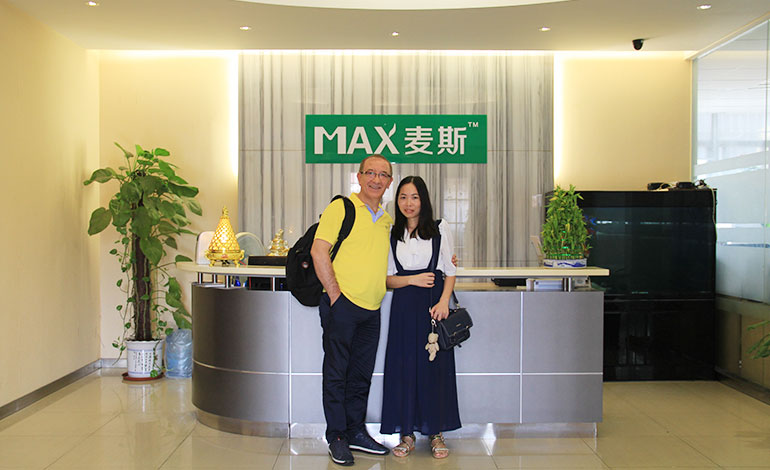 麥斯快訊:土耳其客戶蒞臨麥斯環(huán)保參觀合影 麥斯快訊:土耳其客戶蒞臨麥斯環(huán)保參觀合影